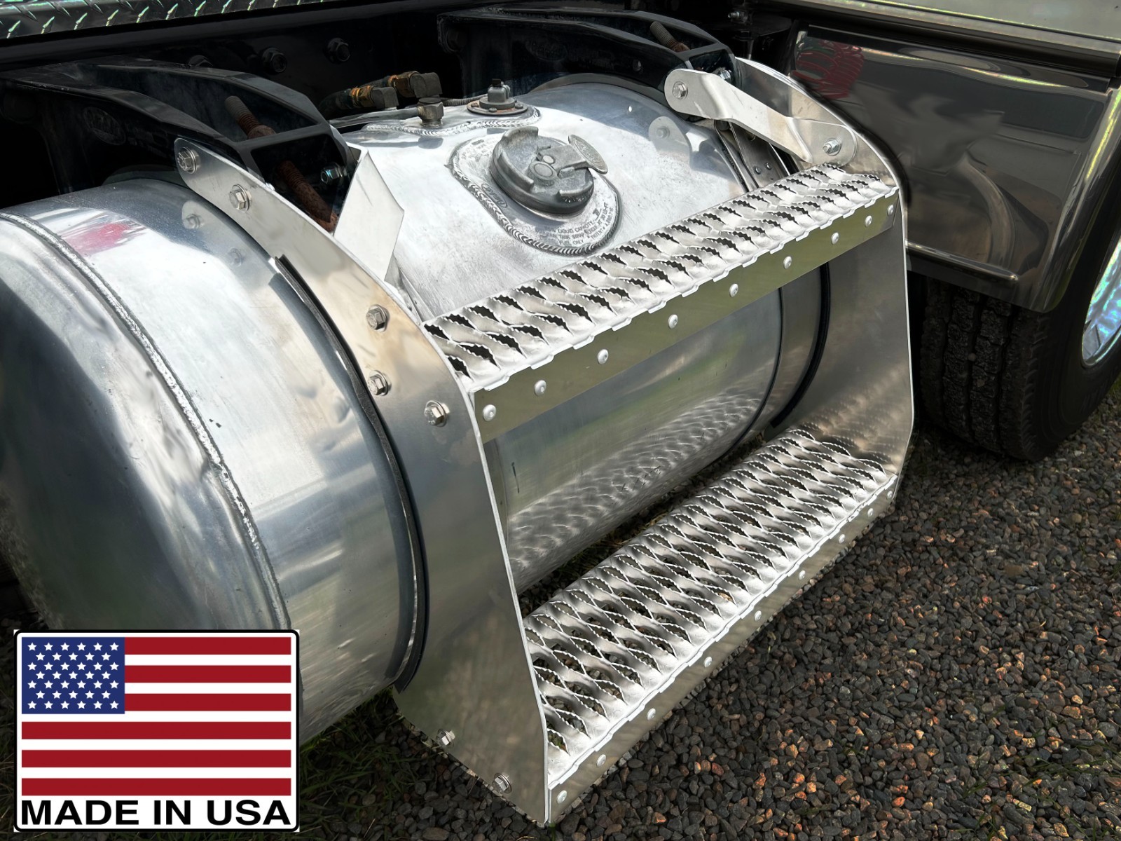 Peterbilt 23" Fuel Tank Step Kit Heavy Duty