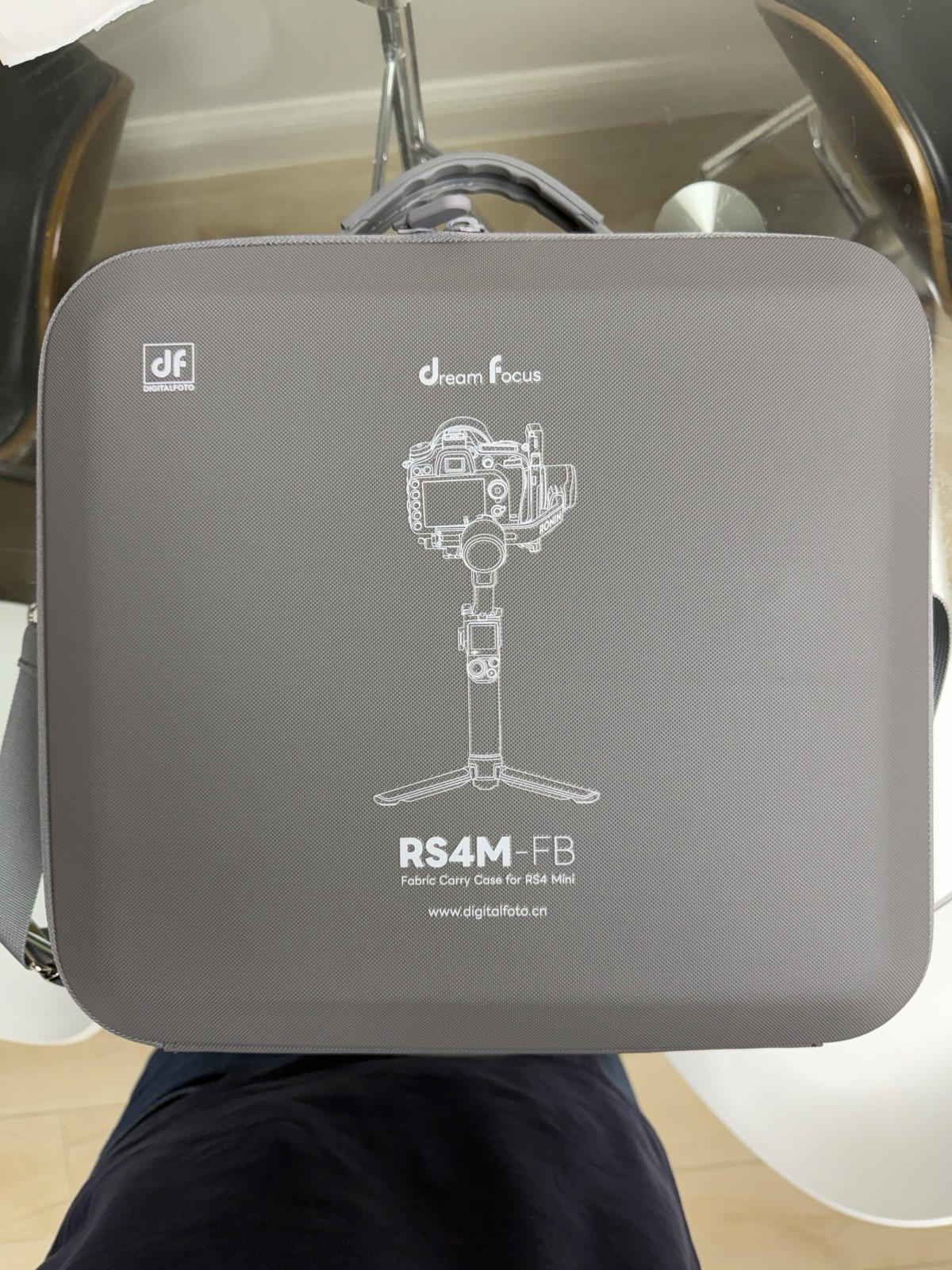 DJI RS4 Mini Combo Gimbal with Intelligent Tracking Module and Carrying Case