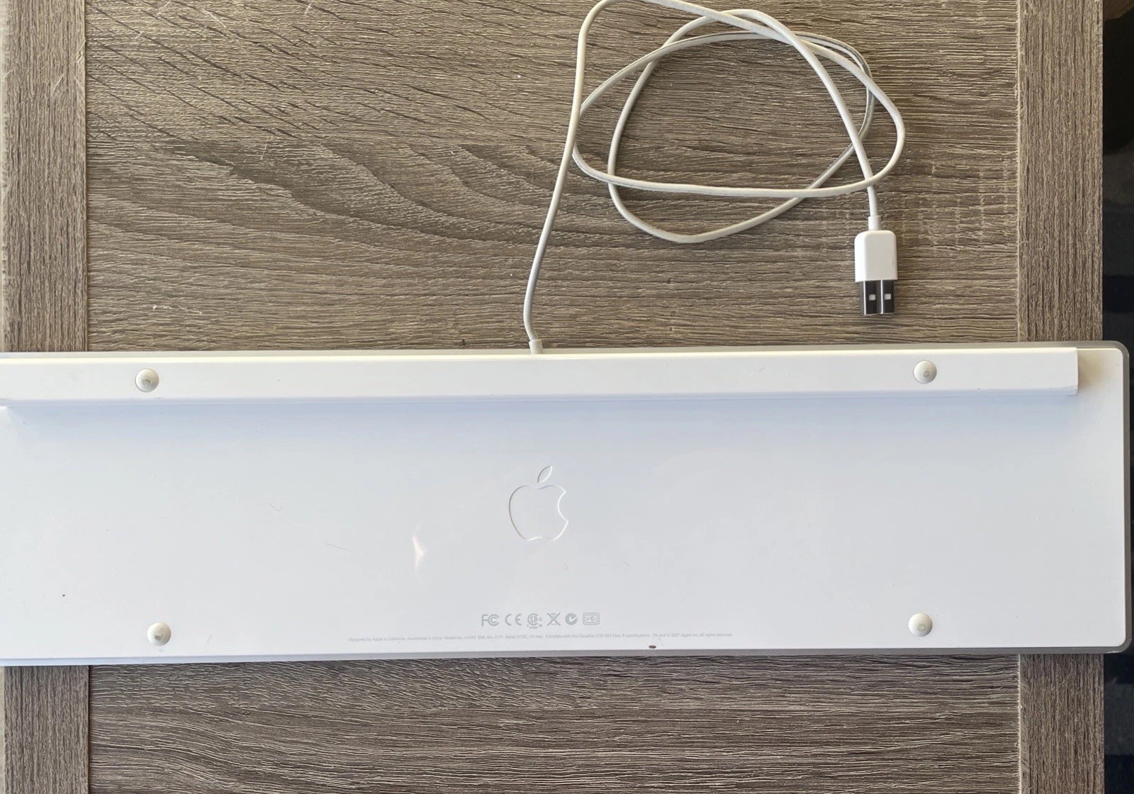 Keyboard Apple Silver,White Model:A1243 USB Wired – Tested