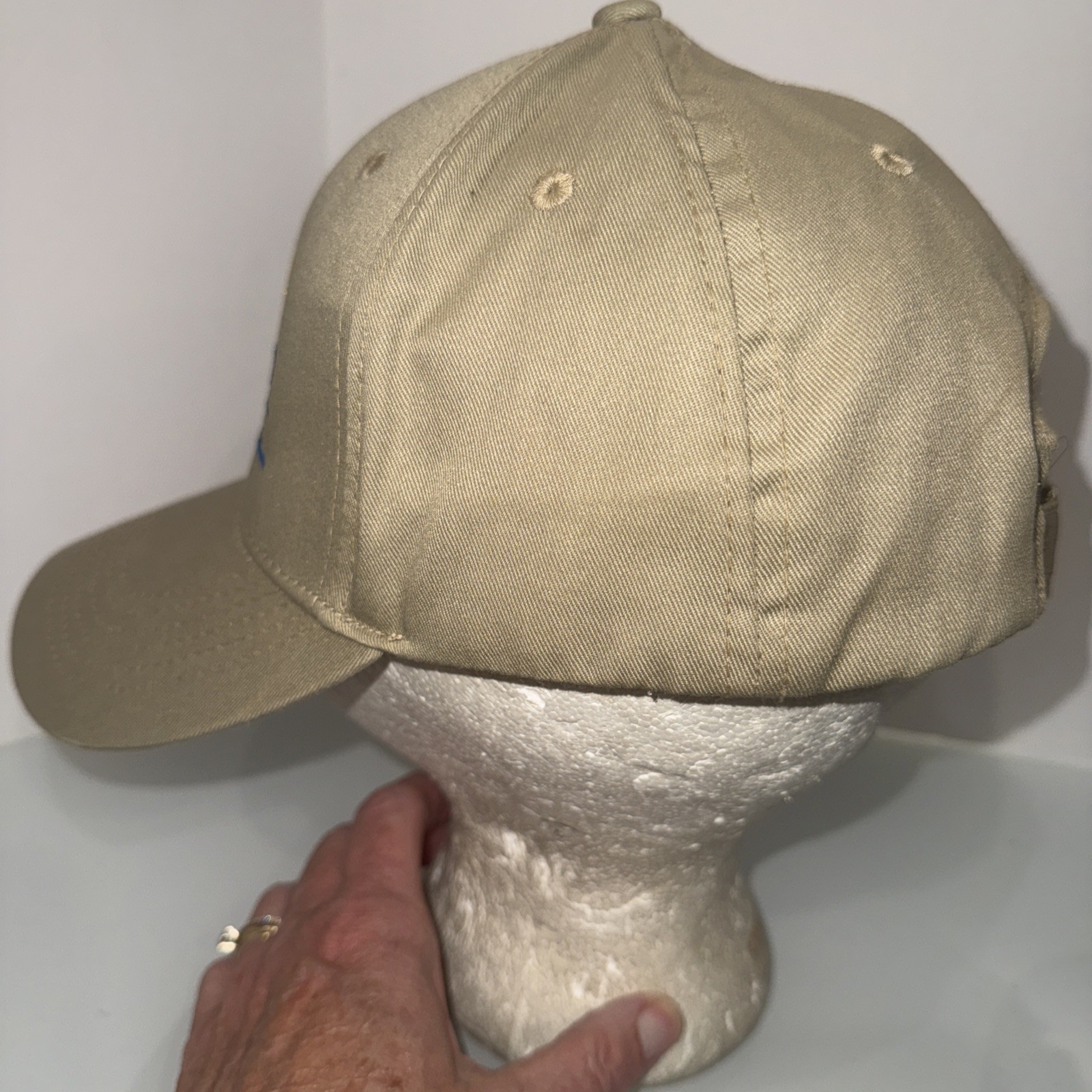 Deep River Waterpark Multicolor on Tan cotton Poly Hat Hook Loop EUC