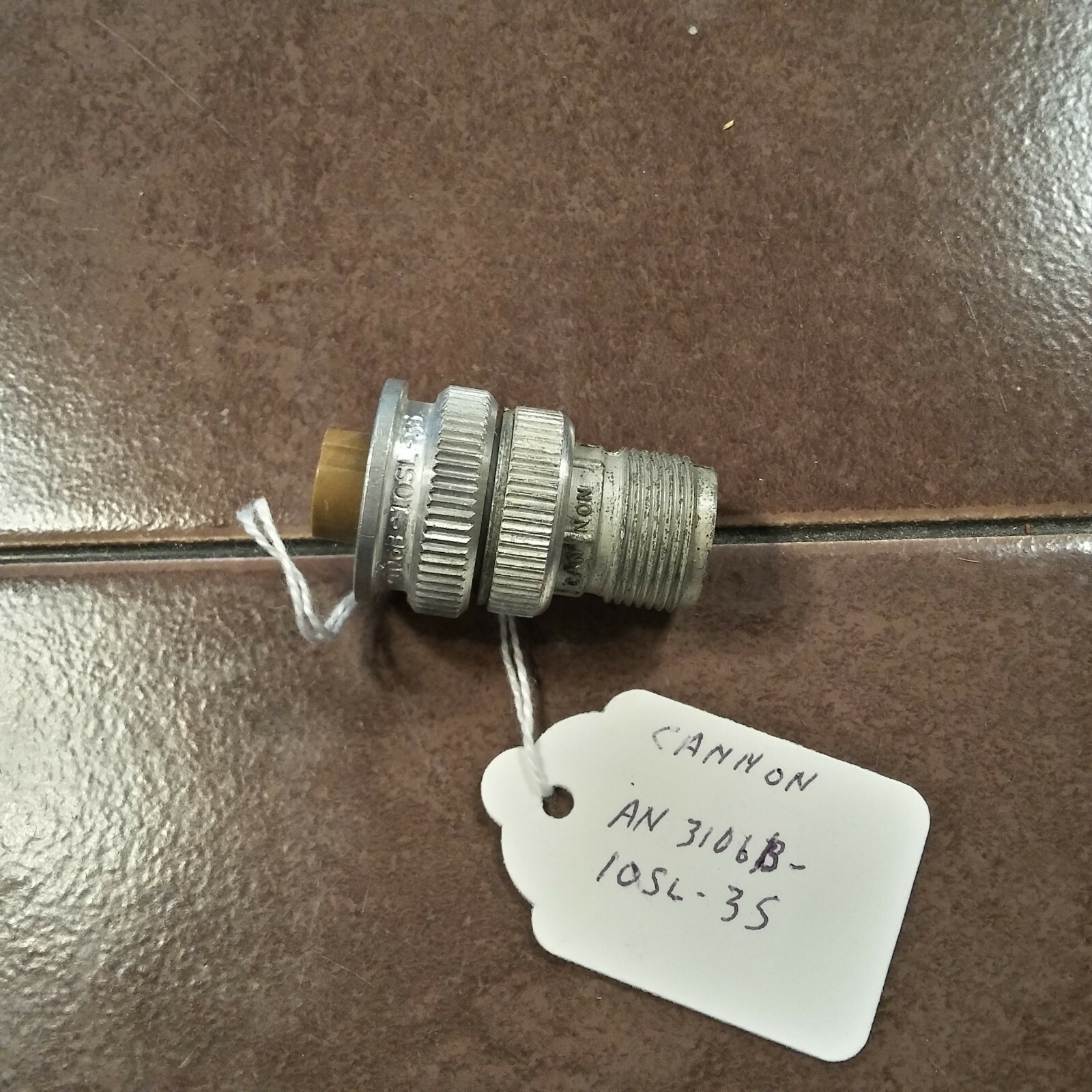 Cannon AN3106B-10SL-3S Connector