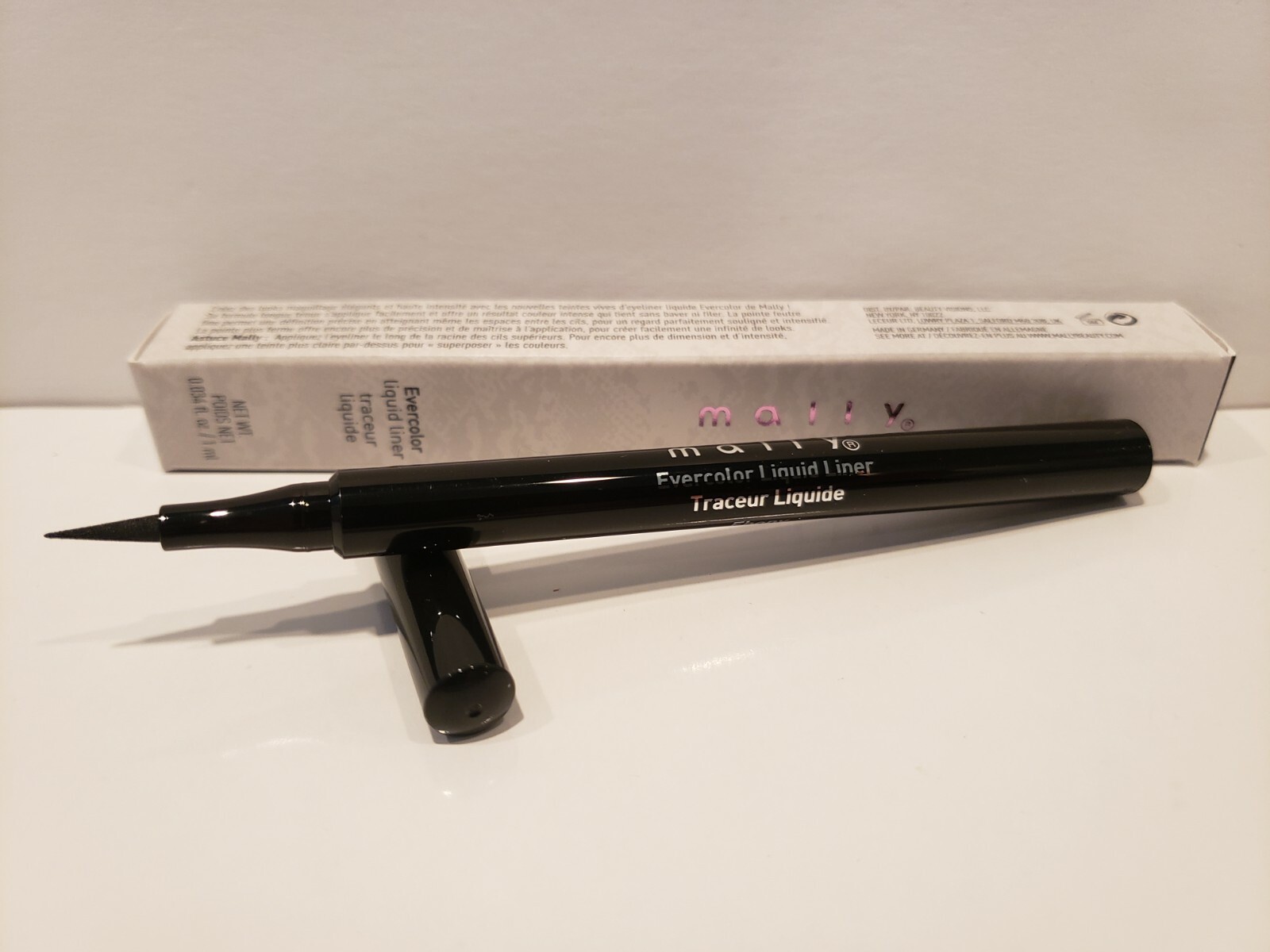 Mally ( LOT 2)  Evercolor Liquid Eyeliner Ebony 0.034 Fl Oz Each