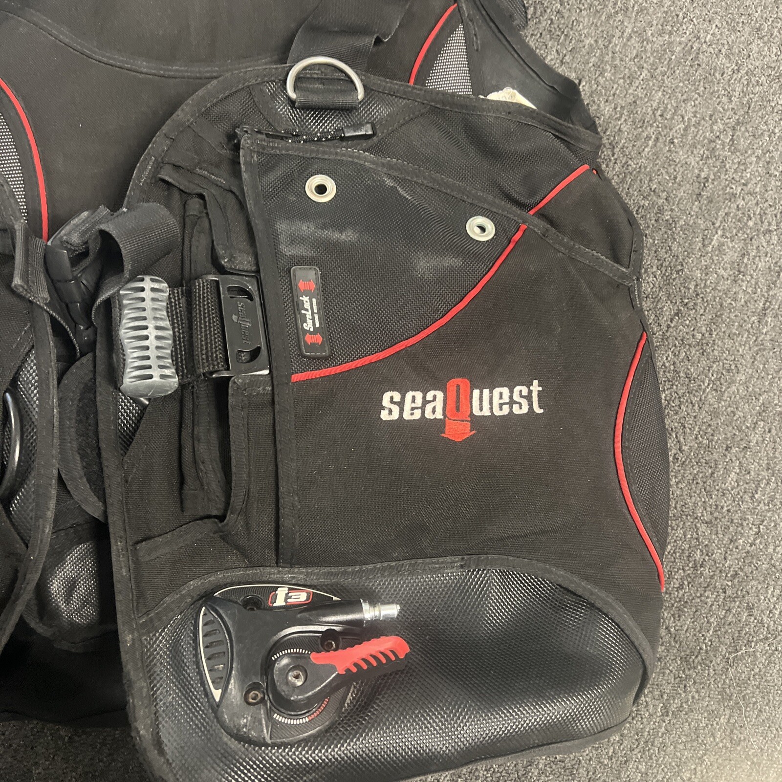 SeaQuest Pro QD Size Large Nice**Divers Best