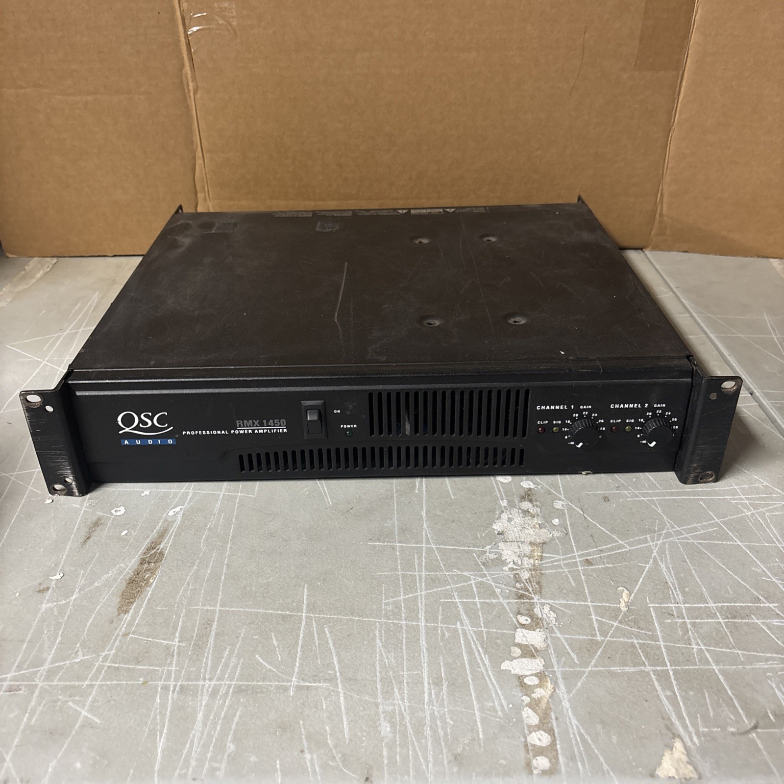 QSC Audio RMX-1450 Amplifier Turns On See Photos