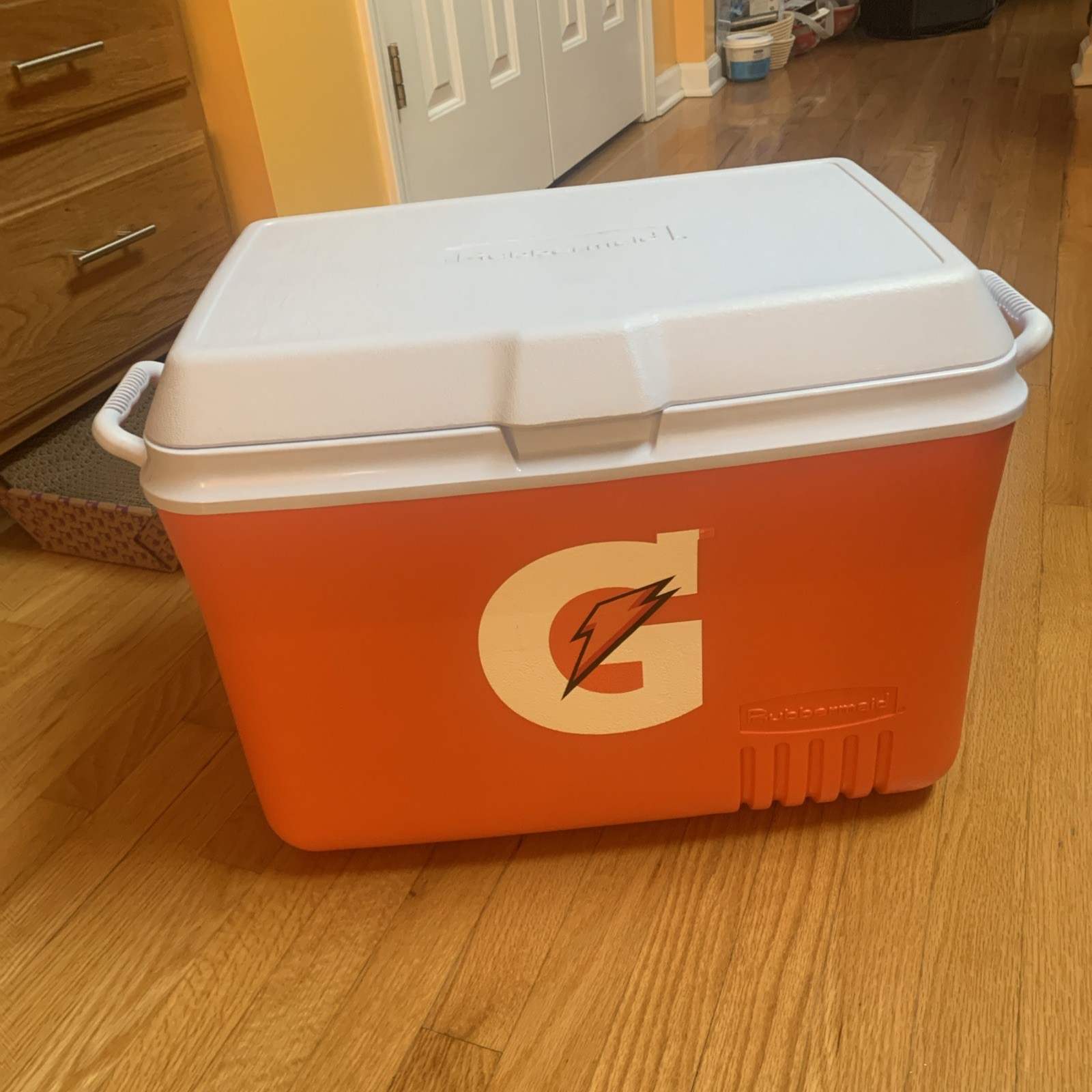 Vtg Gatorade Rubbermaid Cooler 48 qt Model 1848 New! Logo, Spigot
