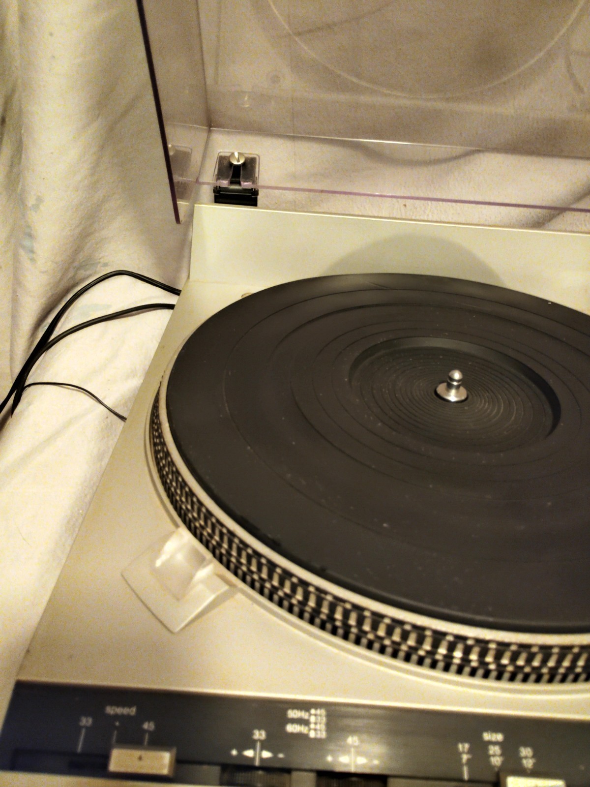 Technics SL-3350 Turntable