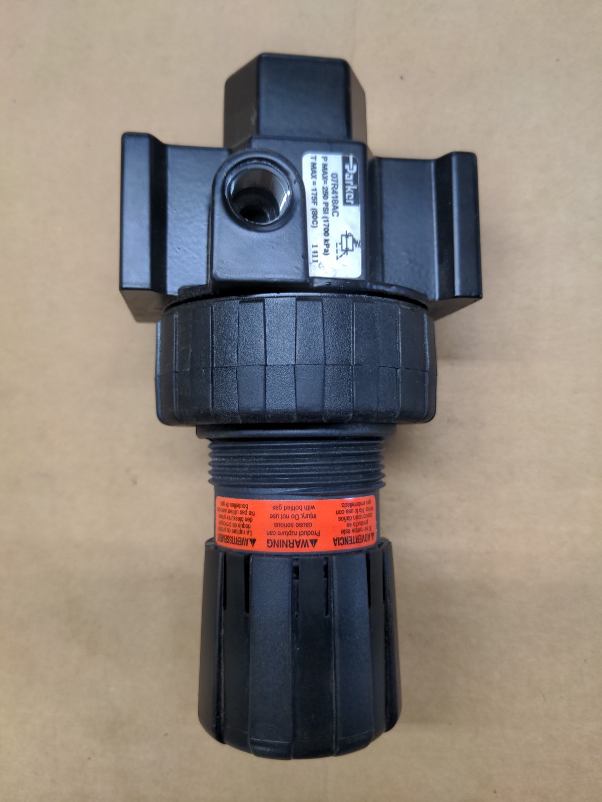 Parker 07R418AC Air Pressure Regulator 3/4" npt 90 CFM 250 PSI 175 Degrees F USA