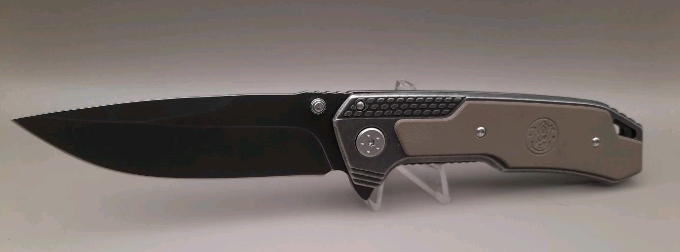 Smith & Wesson SW609 3.5" High Carbon Stainless Blade Liner Lock Folding Knife