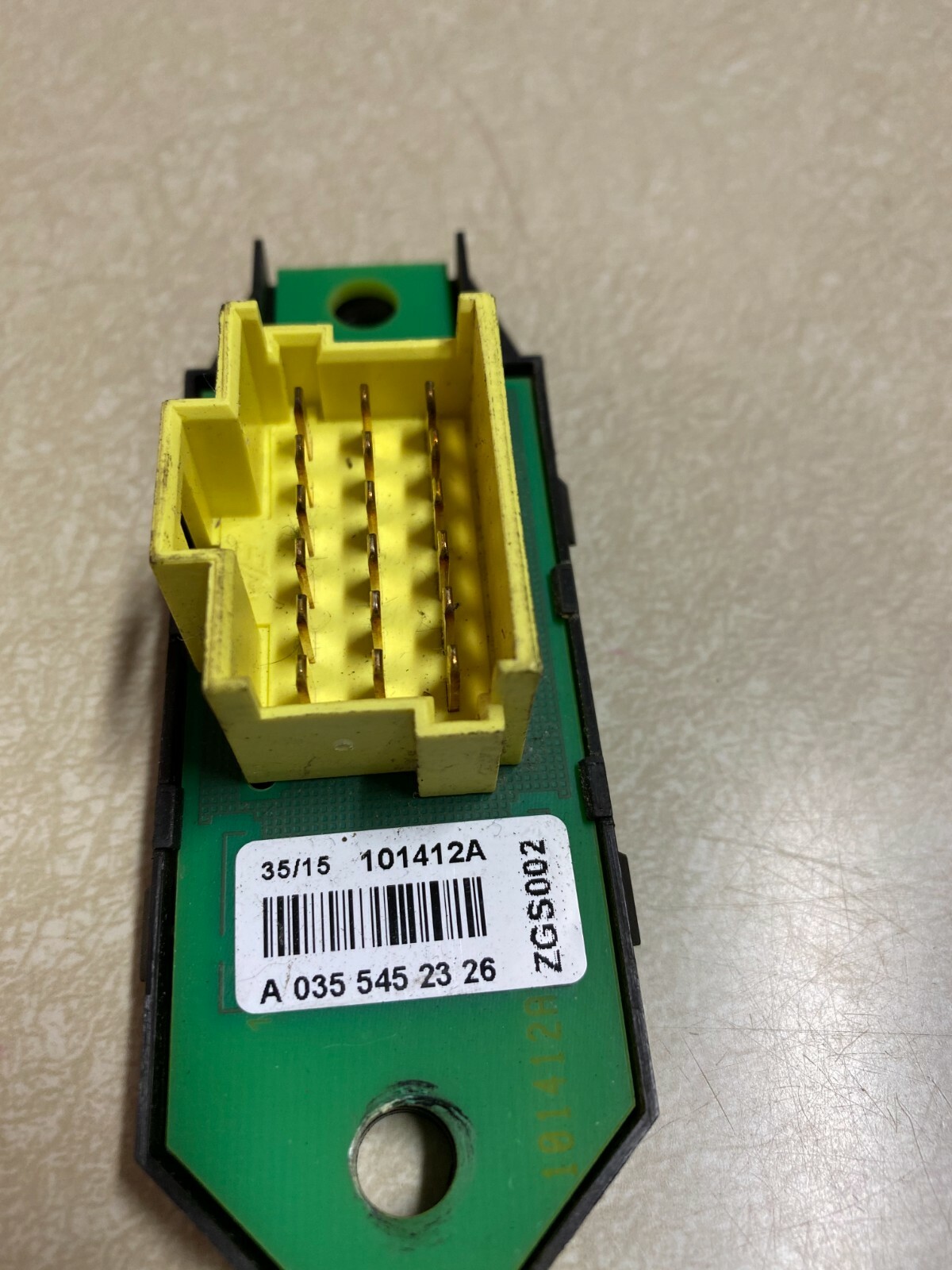 MERCEDES BENZ A035 545 23 26, FREIGHTLINER  OEM,PLUG, COUPLING HOUSING