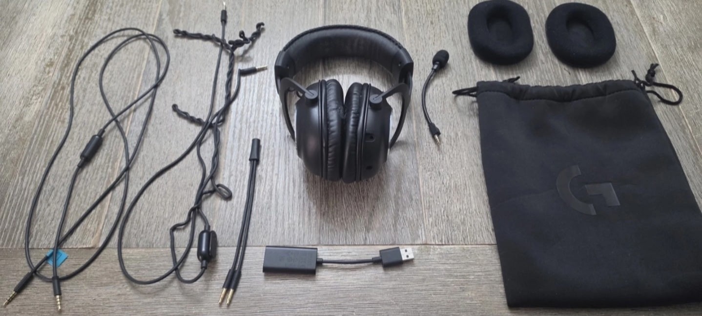 Logitech G Pro X Wired Over-Ear Gaming Headset Noise Cancellation 32-Ohms
