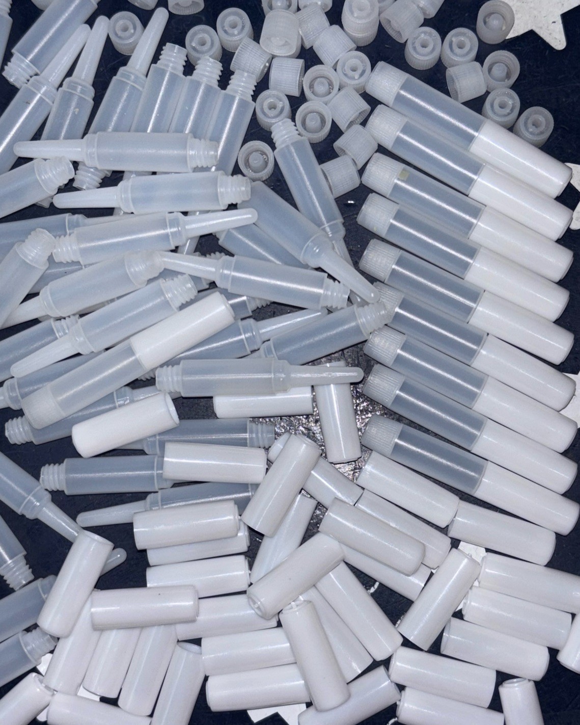 100 Sets 1ml Empty Plastic Squeeze Dropper Bottle Oils Glue Lubes Liquid Dropper
