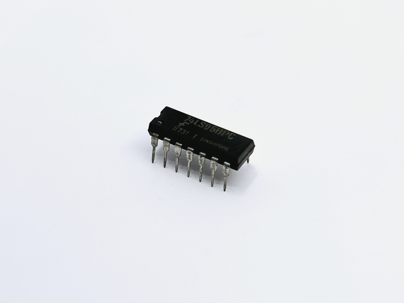 74LS95BPC Fairchild 4-Bit Parallel-Access Shift Register IC DIP-14