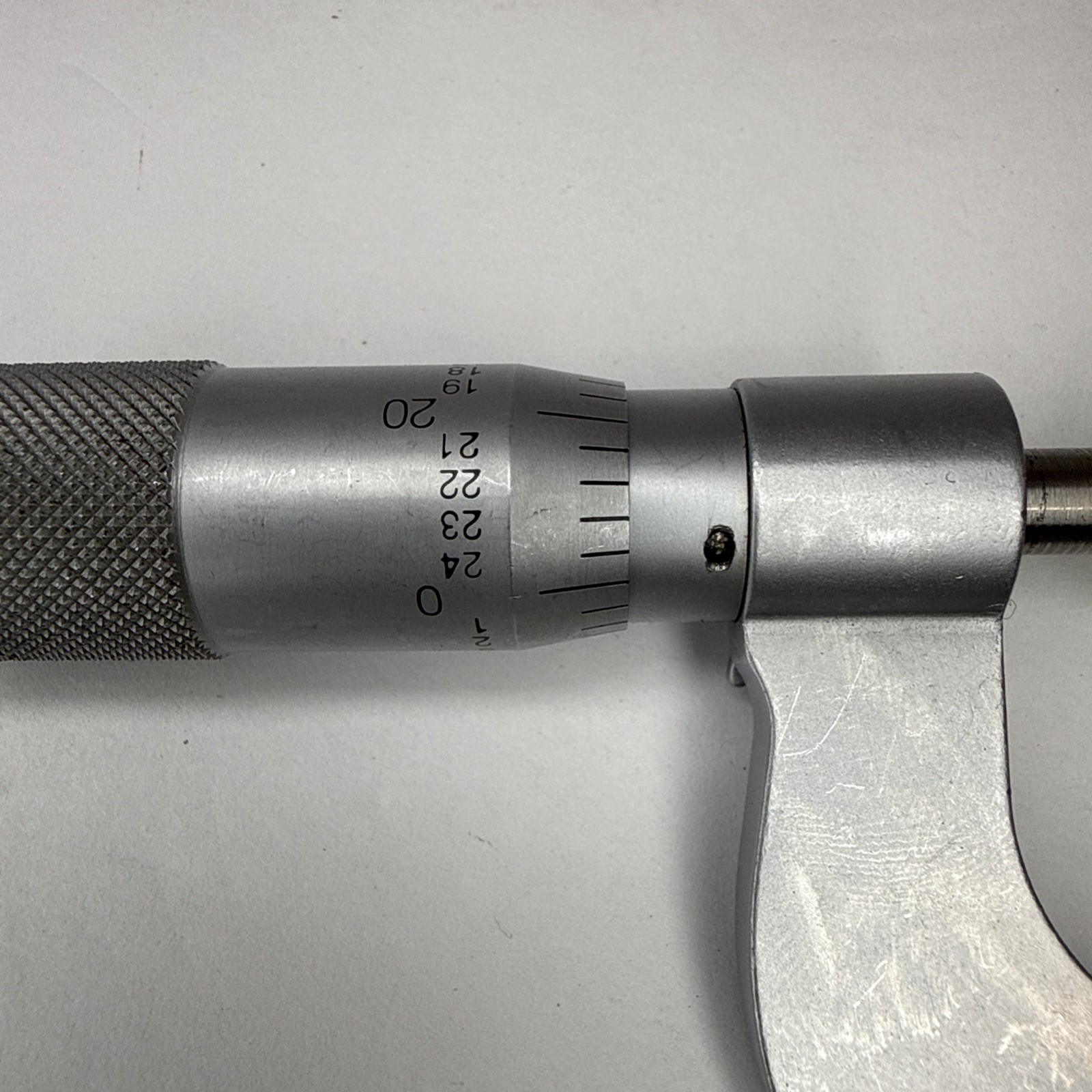 Mitutoyo Ratchet Thimble Outside Micrometer 1-2" Range .001"