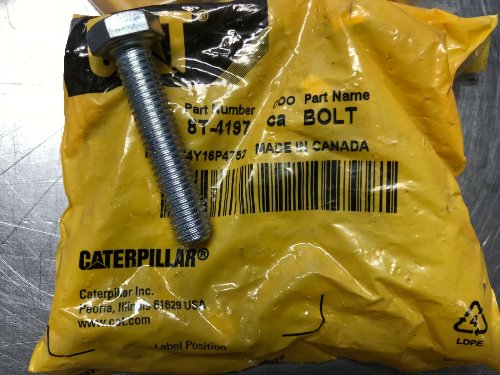 8T4197  GENUINE CAT  BOLT  QTY of 2 Bolts   Caterpillar  8T-4197