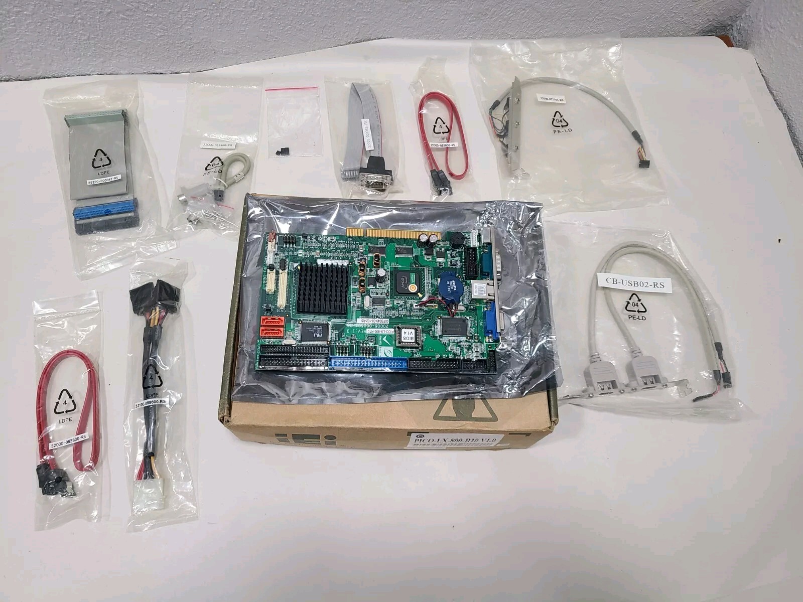 IEI PICO-LX-800-R10 PCI CPU Card AMD LX800 500MHz VIDEO/LAN/USB2.0/SATA, NOS/ope
