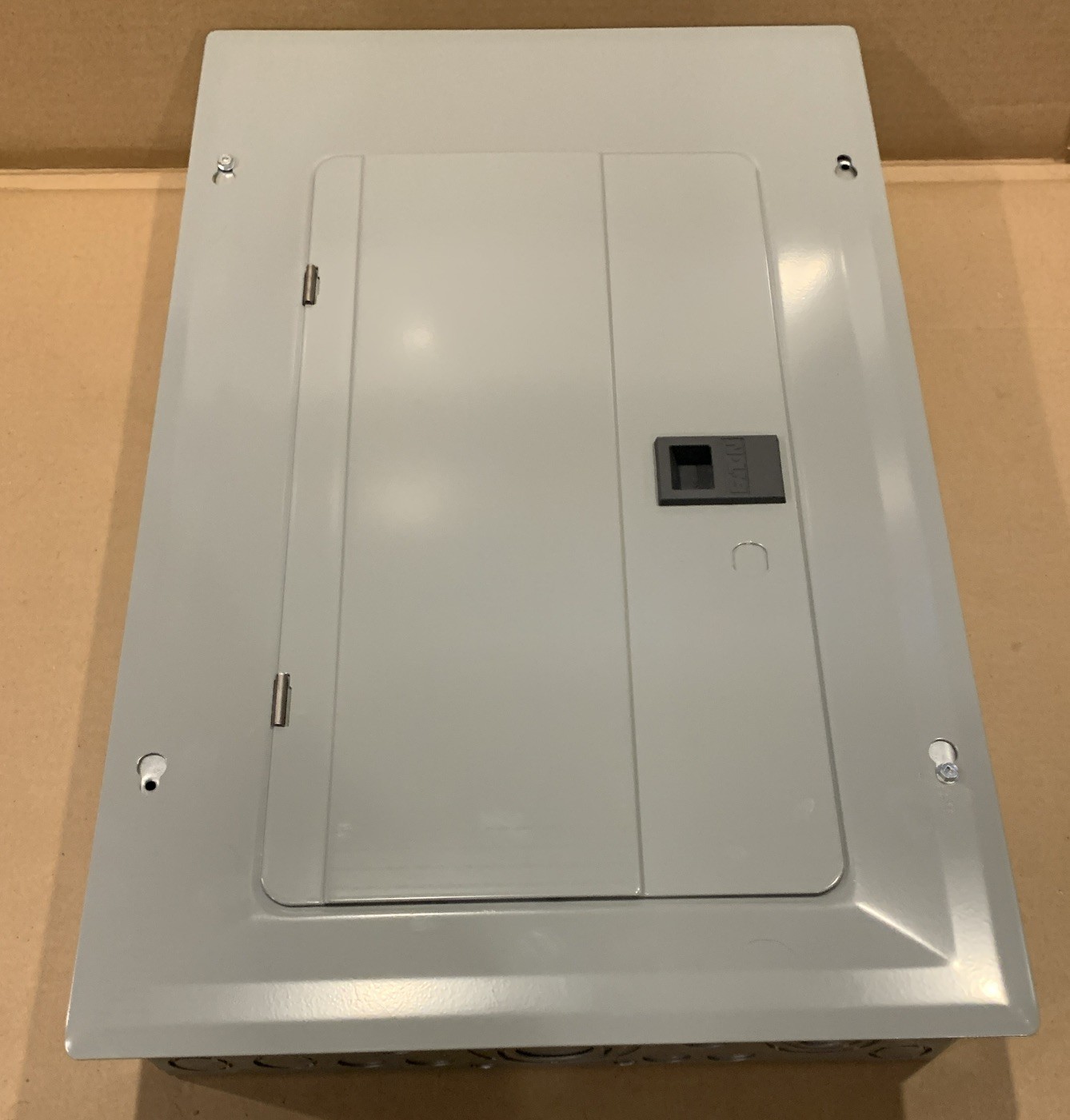 Eaton Loadcenter Electrical Panel BRP24L125 125A Single Phase 24 Spaces