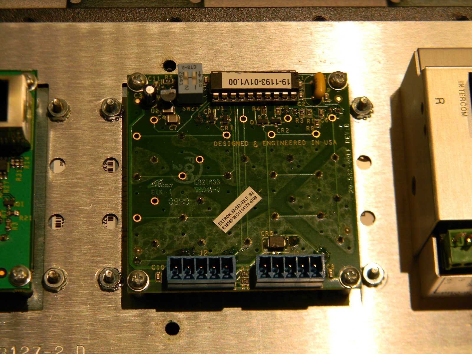 MLC 226 IP DV+IP MediaLink Contoller & IPI 104 AAP Intercom Module Surface Mount