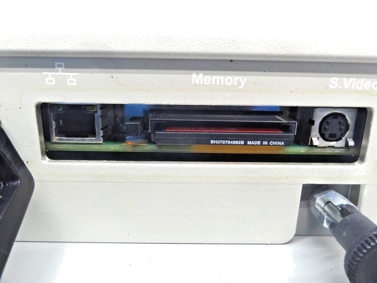CAMERO XAVER 800 HIGH-PERFORMANCE 3D THROUGH-WALL IMAGING SYSTEM **READ** T9-D11