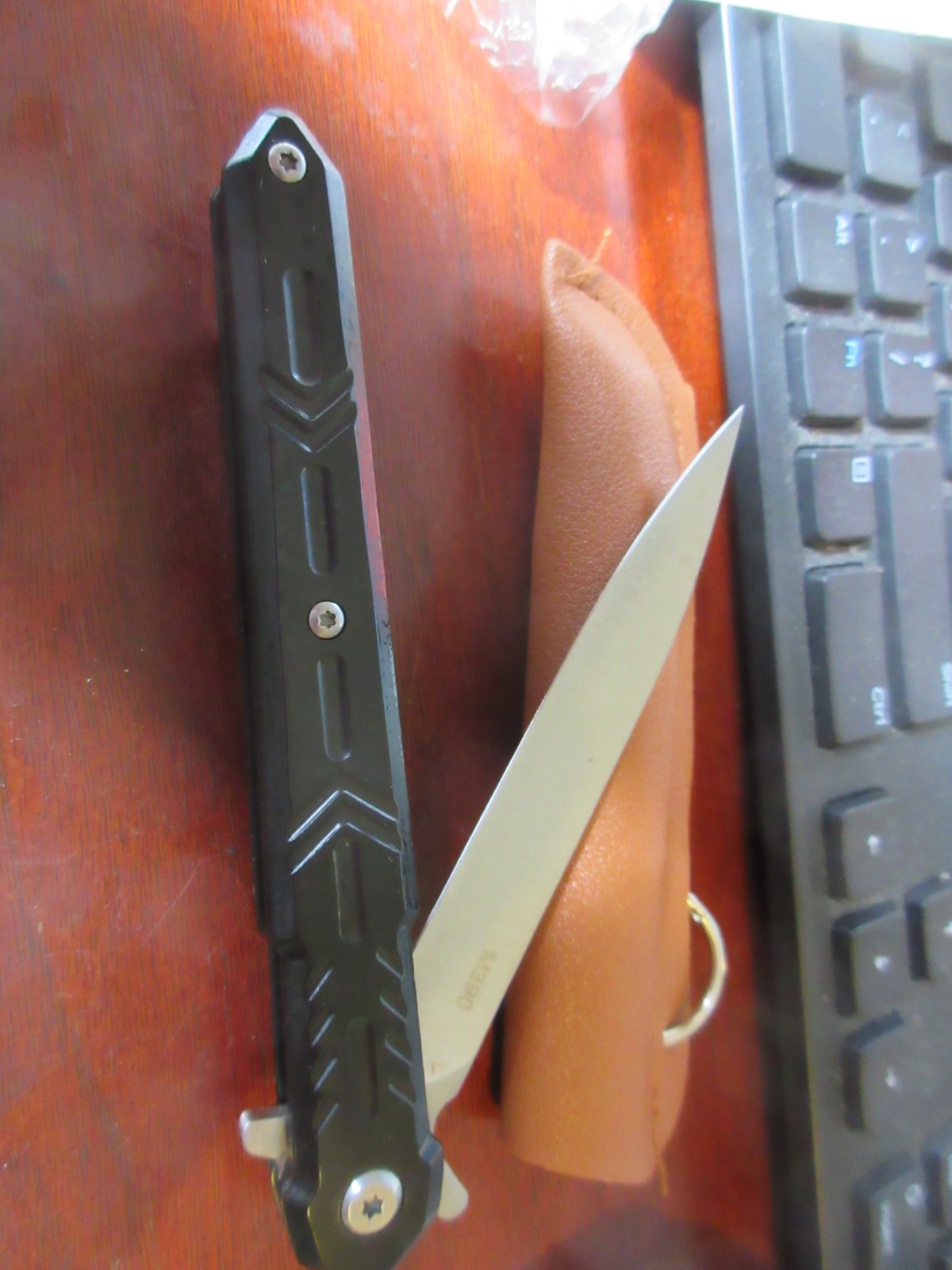 M390 Folding Knife Outdoor Camping Pocket Portable Tactical Knife Fruit (Black)
