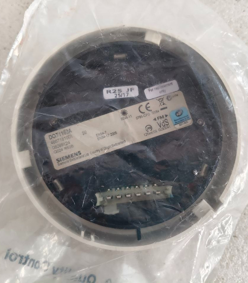 Siemens DOT 1152A Smoke Detector Fast Shipping