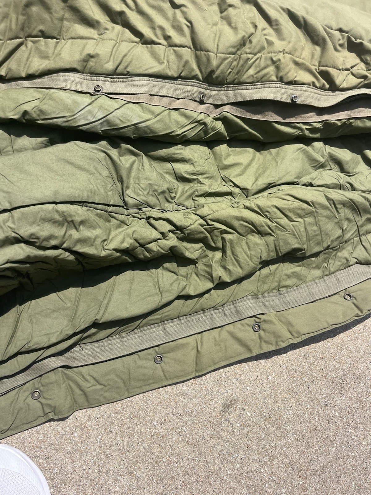 Vtg US Military Issue Intermediate Cold Weather Sleeping Bag Green Mummy Style