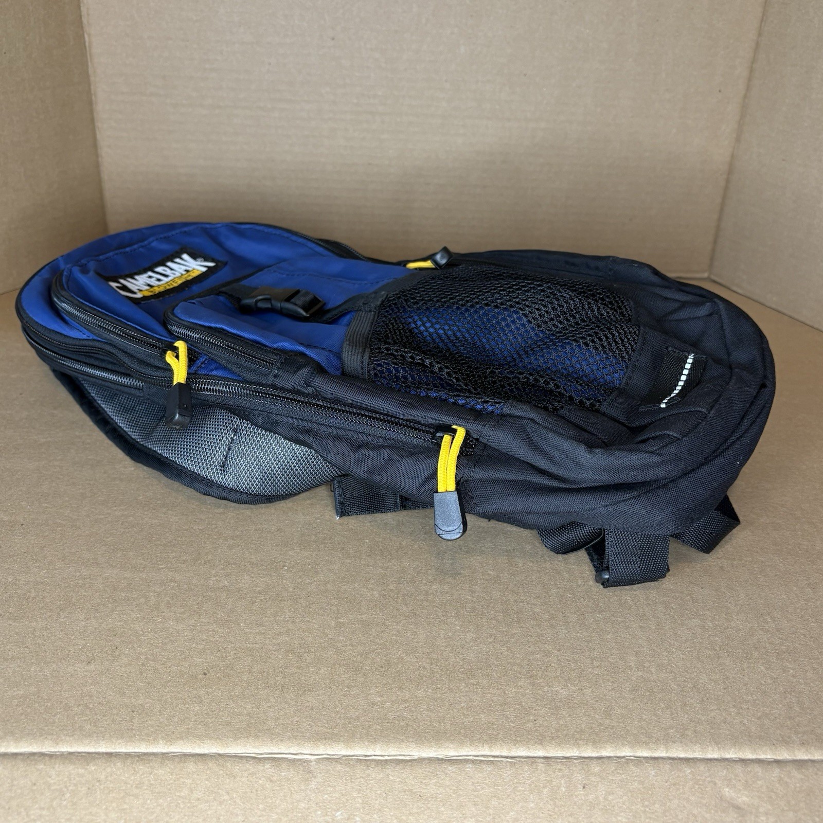 Camelbak Blowfish Hydration Backpack NO Bladder Blue/Black Pre-owned Nice Cond