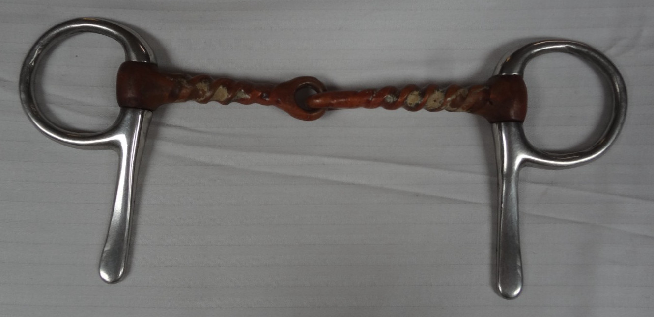 VTG HALF CHEEKED COPPER MOUTH SINGLE TWIST ENGLISH SNAFFLE BIT - DECOR USE ONLY