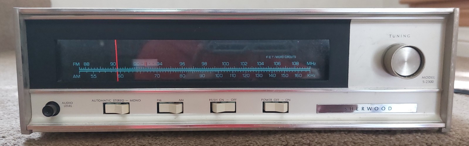 Sherwood Model S-2300 AM/FM Tuner works well VINTAGE CLASSIC