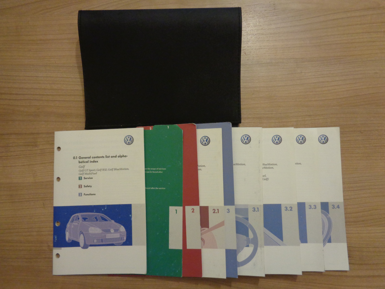 Volkswagen Golf Owners Handbook/Manual and Wallet 04-09