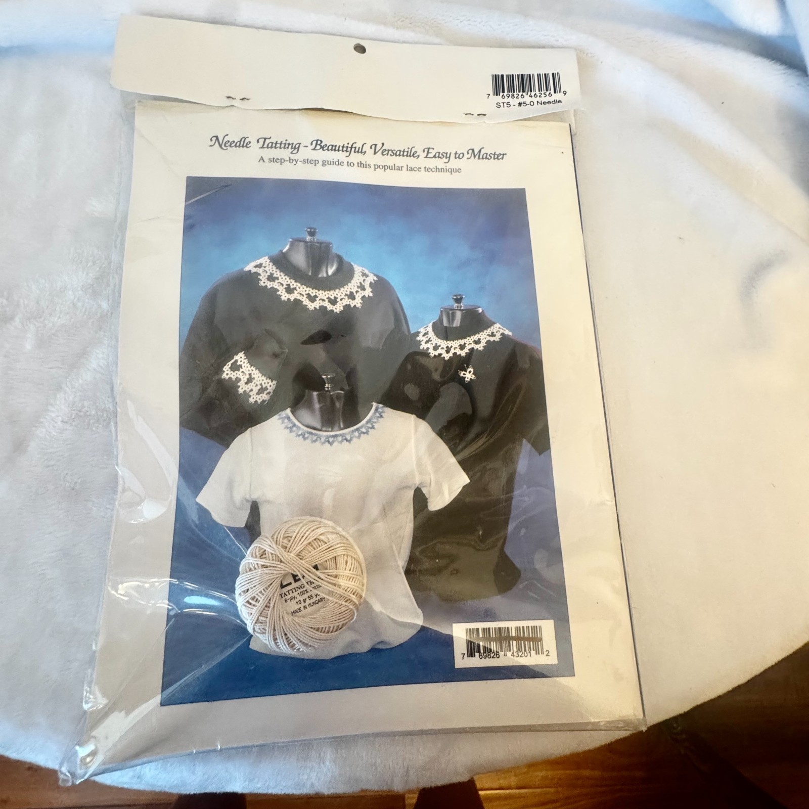 Handy Hands Learn Needle Tatting Step by Step by Barbara Foster #5-0 Needle