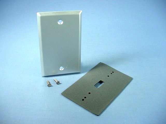 Cooper S1987 Aluminum 1-Gang Blank Wallplate Cover Box Mount with Weather Gasket