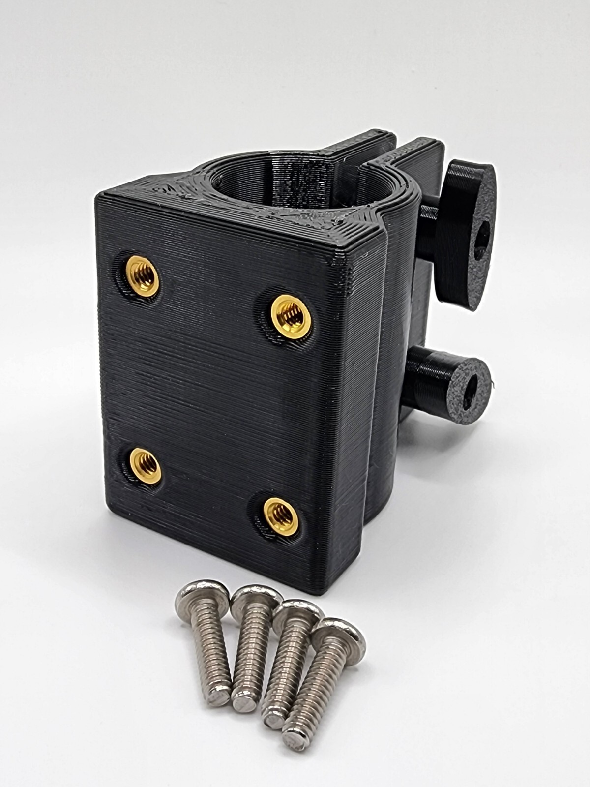 Pole Mount for RAM C/D ball AMPS pattern - 1-1/4" Pole Diameter