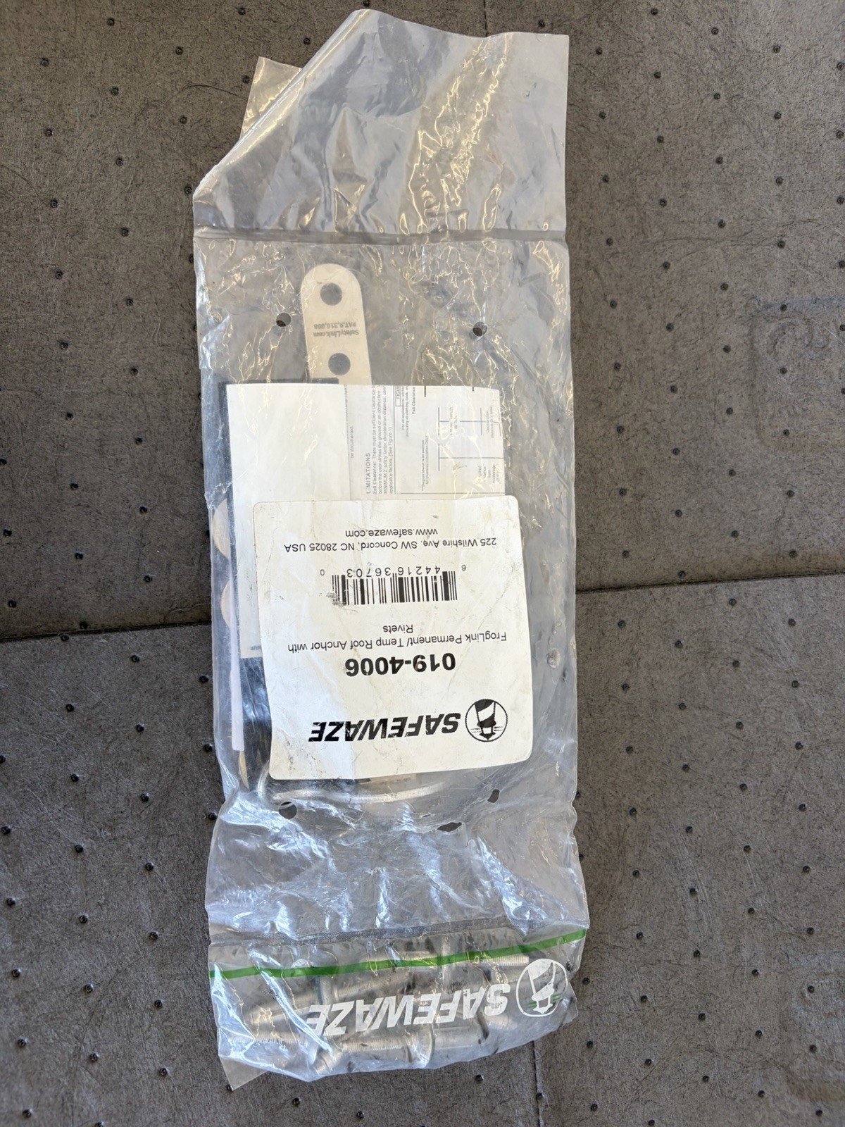 SafeWaze FrogLink Permanent/Temp Roof Anchor w/ Rivets Model 019‑4006 #5645