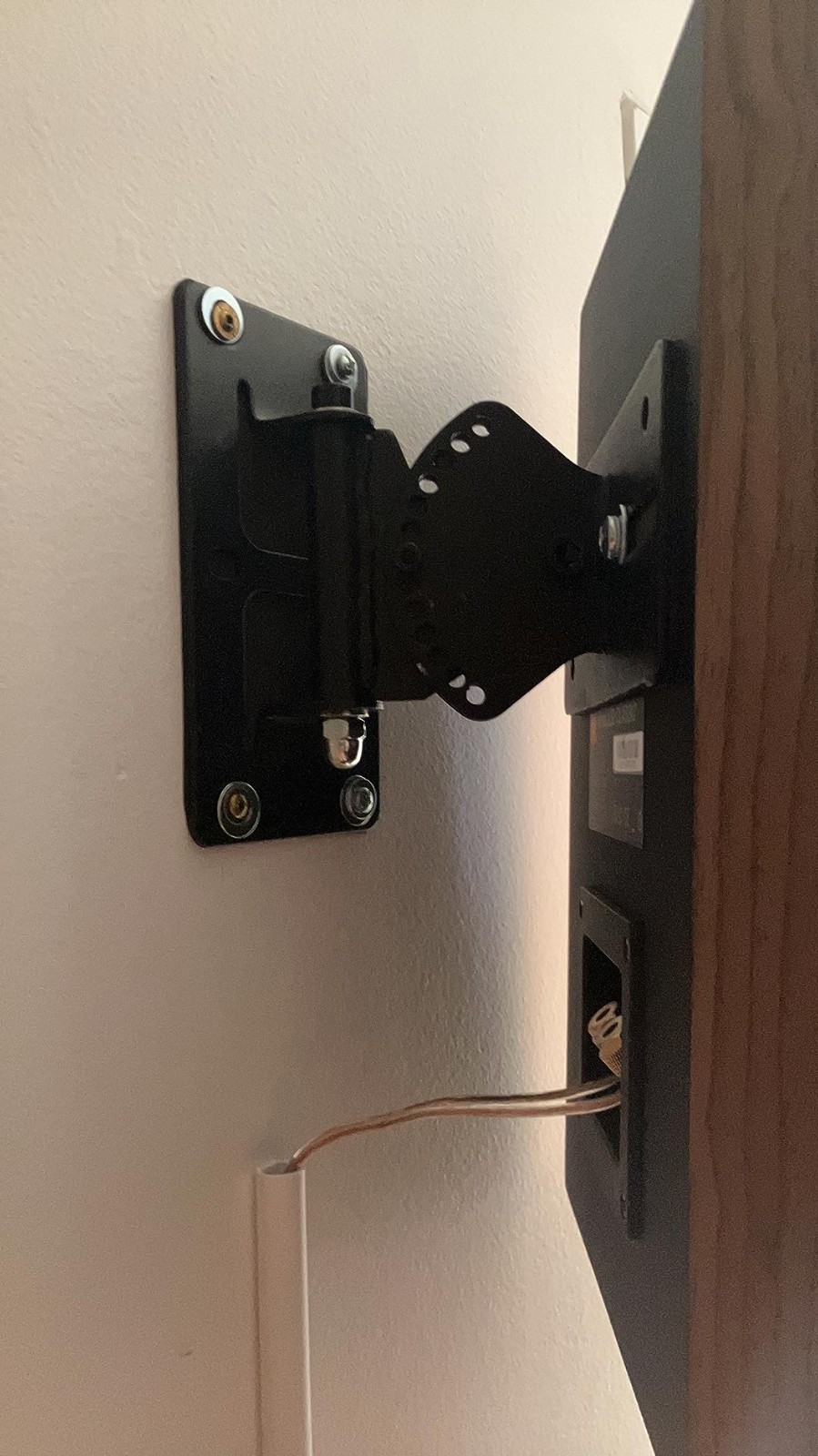2 Pack Speaker Wall Mount Brackets Heavy Duty Steel 100lbs Adjustable Tilt Swive