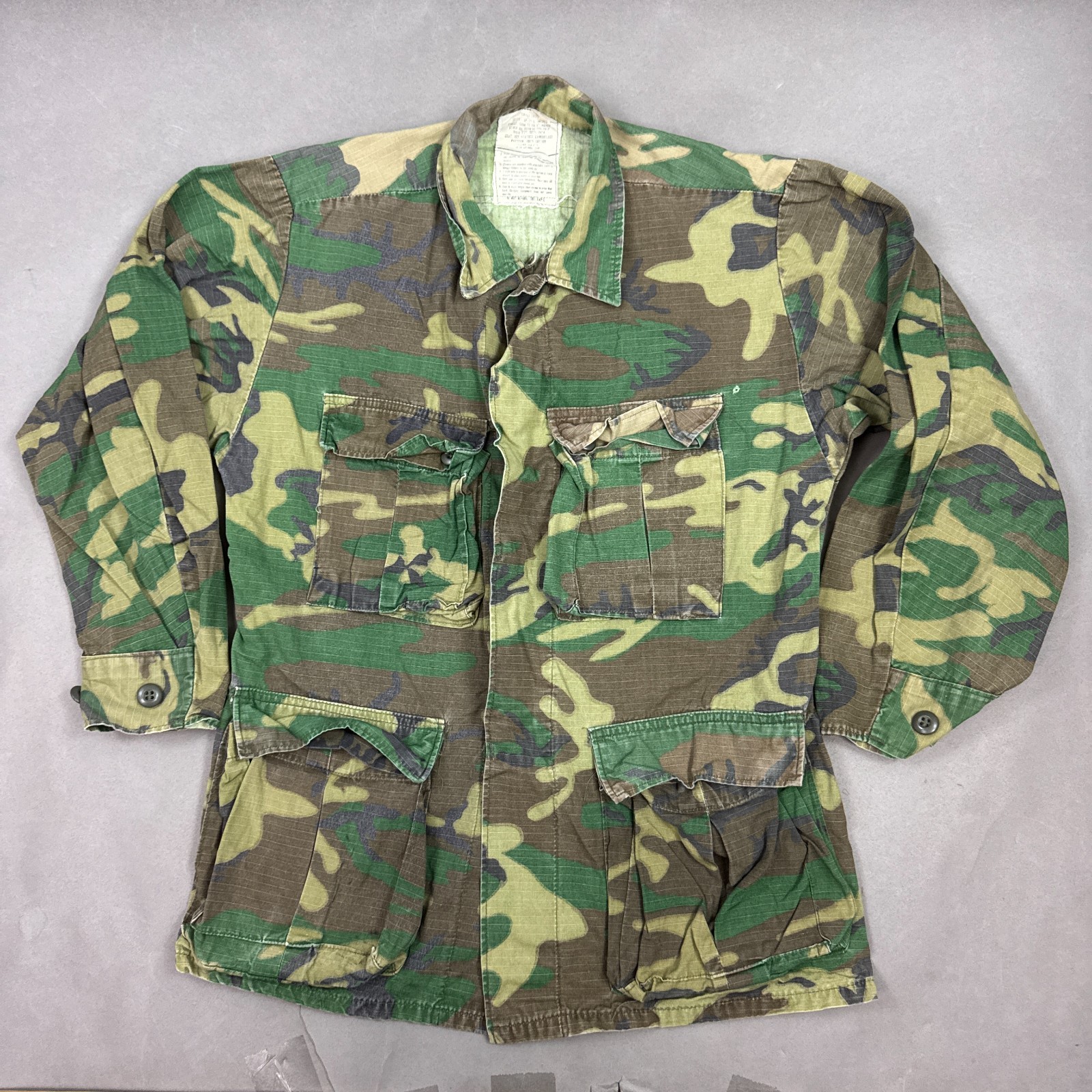 Vtg US Military Shirt Mens Small ERDL Woodland 70s Hot Weather Coat Camo Jungle