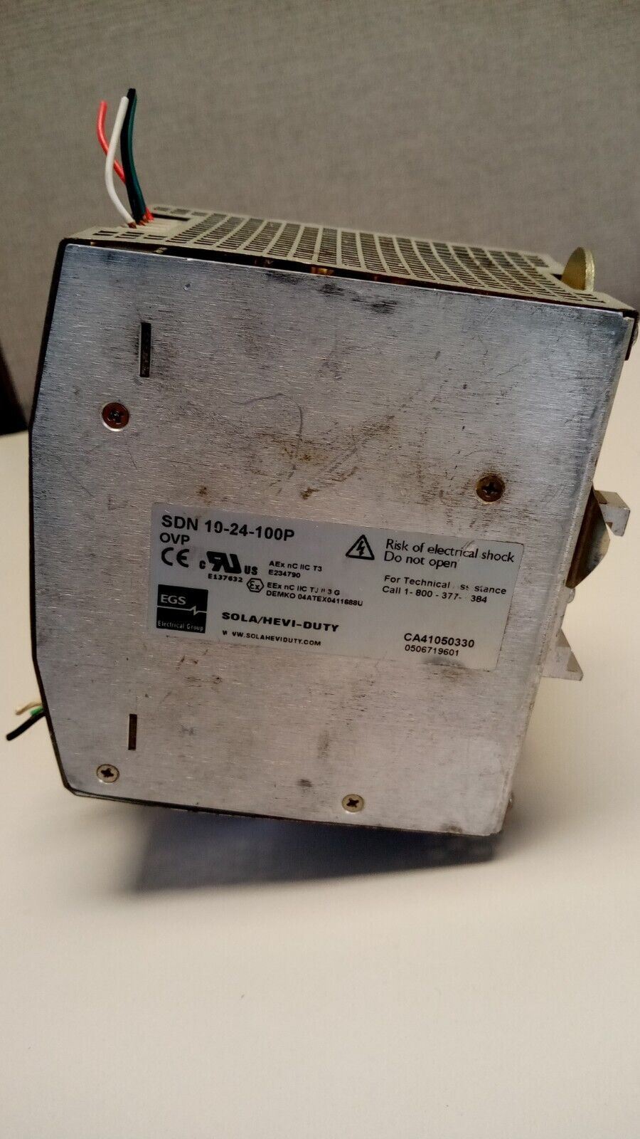 SolaHD SDN10-24-100P Power Supply