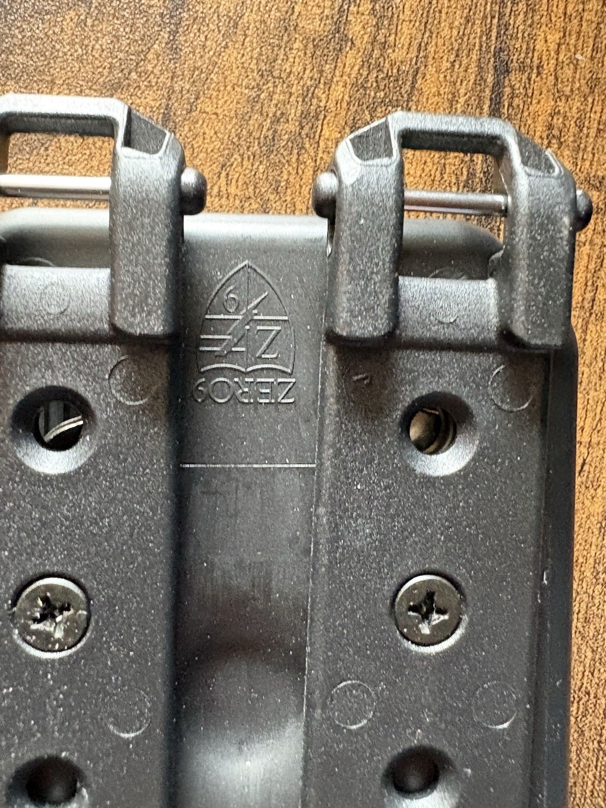 Zero 9 Handcuff Case w/ Peerless Handcuffs