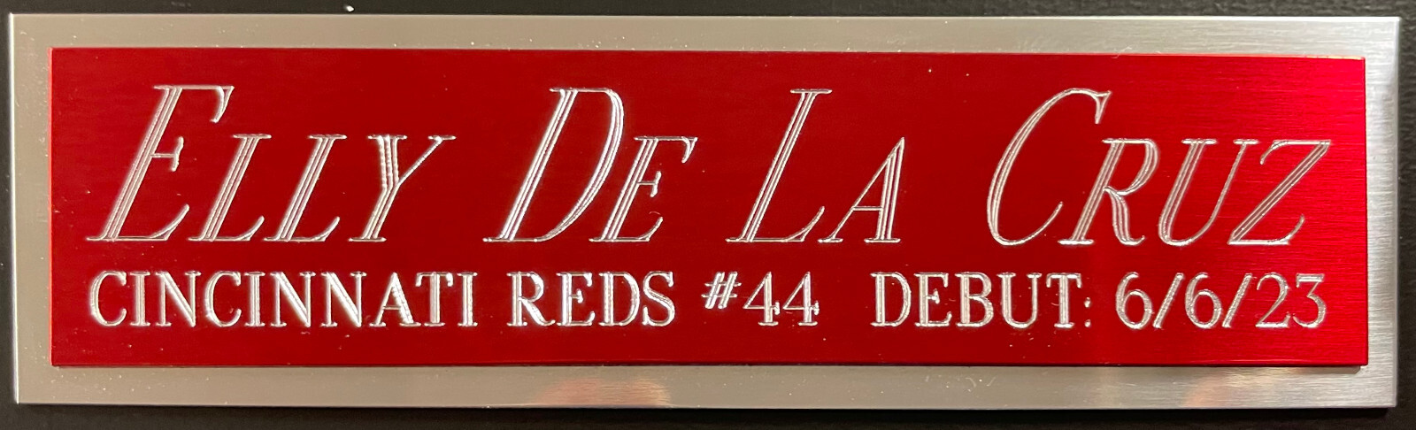 ELLY DE LA CRUZ REDS NAMEPLATE FOR AUTOGRAPHED SIGNED BASEBALL-BAT- JERSEY-PHOTO