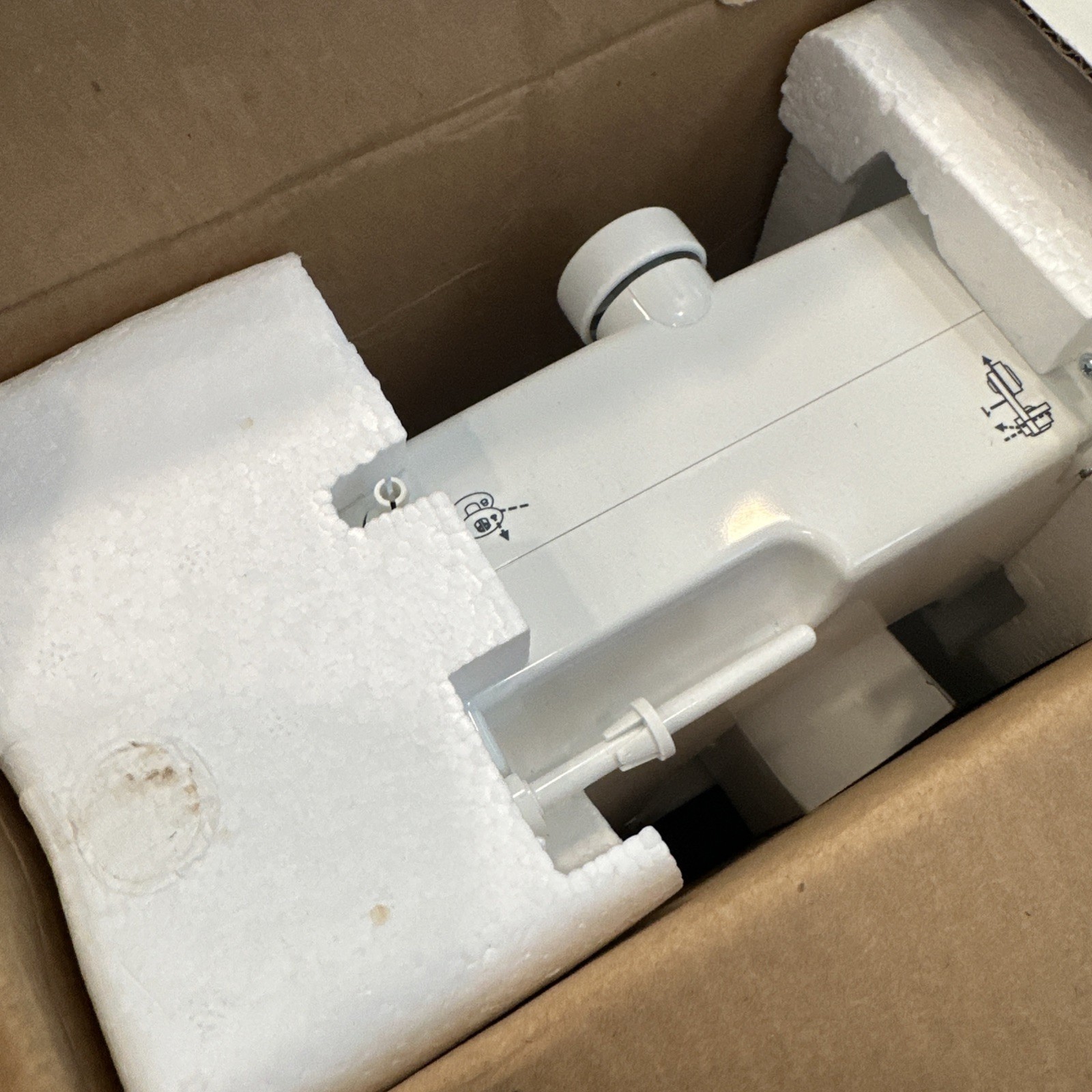 Euro-Pro Model 150 Sewing Machine Fast & Easy New Open Box