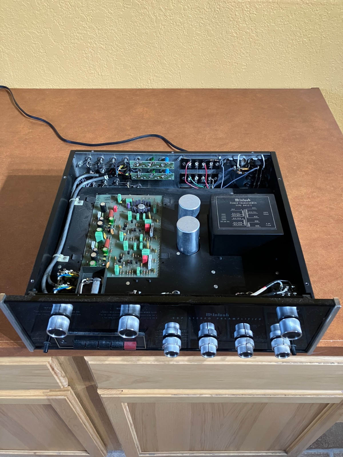 Mcintosh C27 Preamplifier Serviced