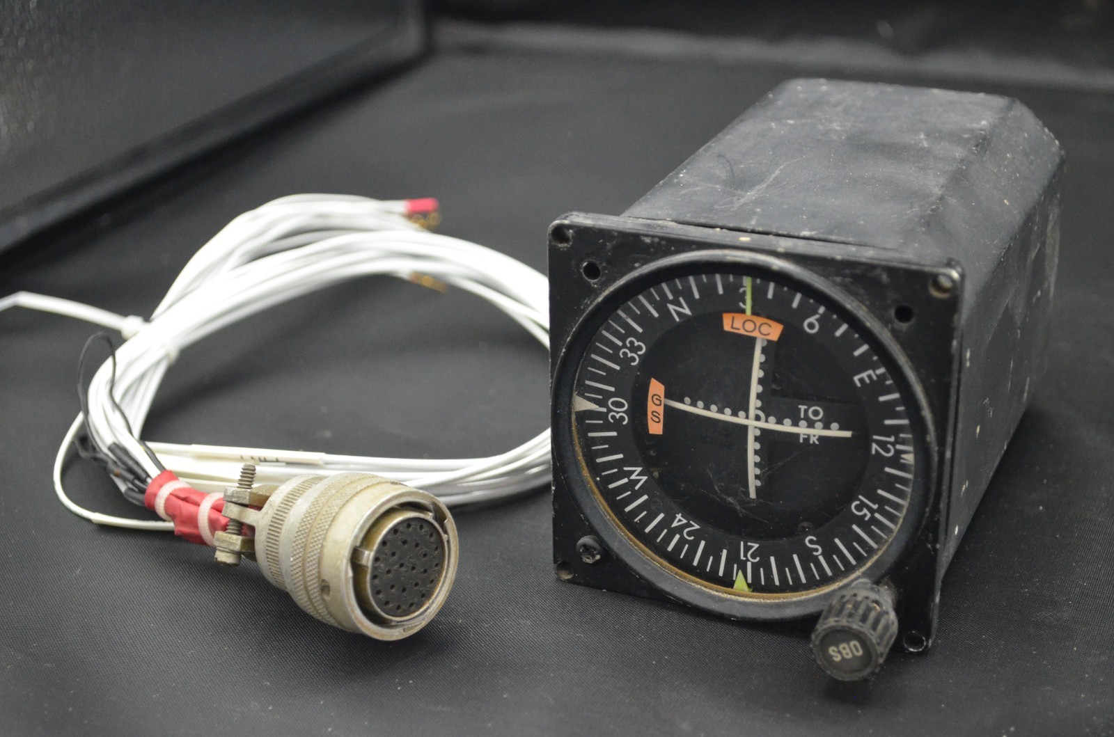 KNI-520 Nav Indicator w/ Connector. As Removed, untested.