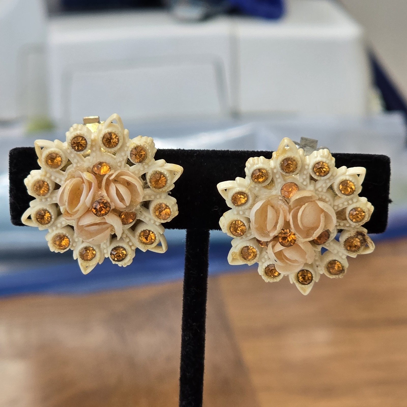 Unbranded Floral Earrings Amber Colored Rhinestones Resin/Plastic