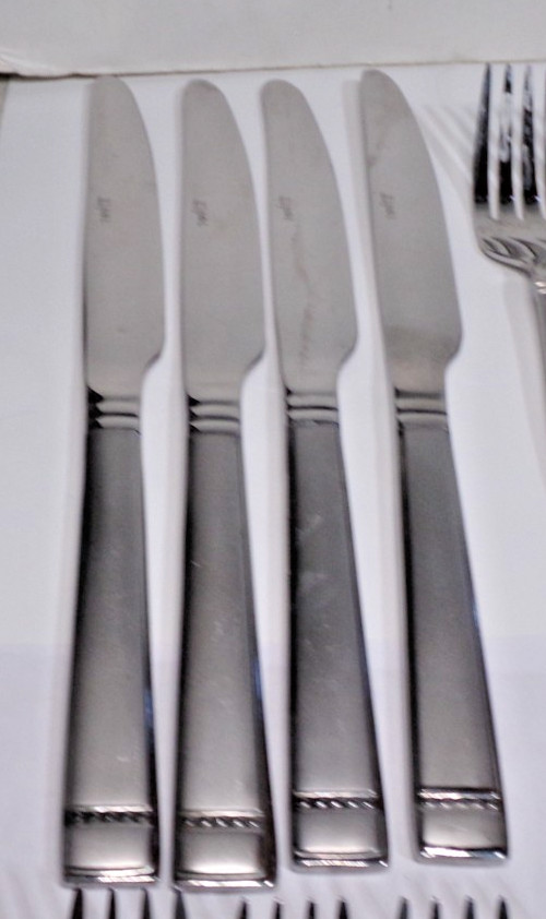 Towle Camridge JENNA MIRROR Stainless Flatware - 4 place settings 20pcs NICE!