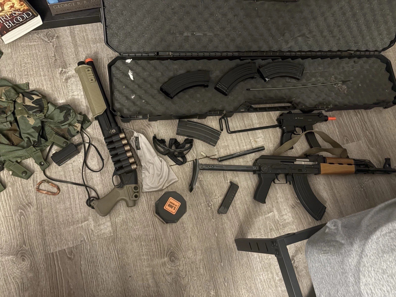 Airsoft Gear Lot AK47 M70AB2 Zastava Kalashanikov AEG Skorpion Shotgun chestrig