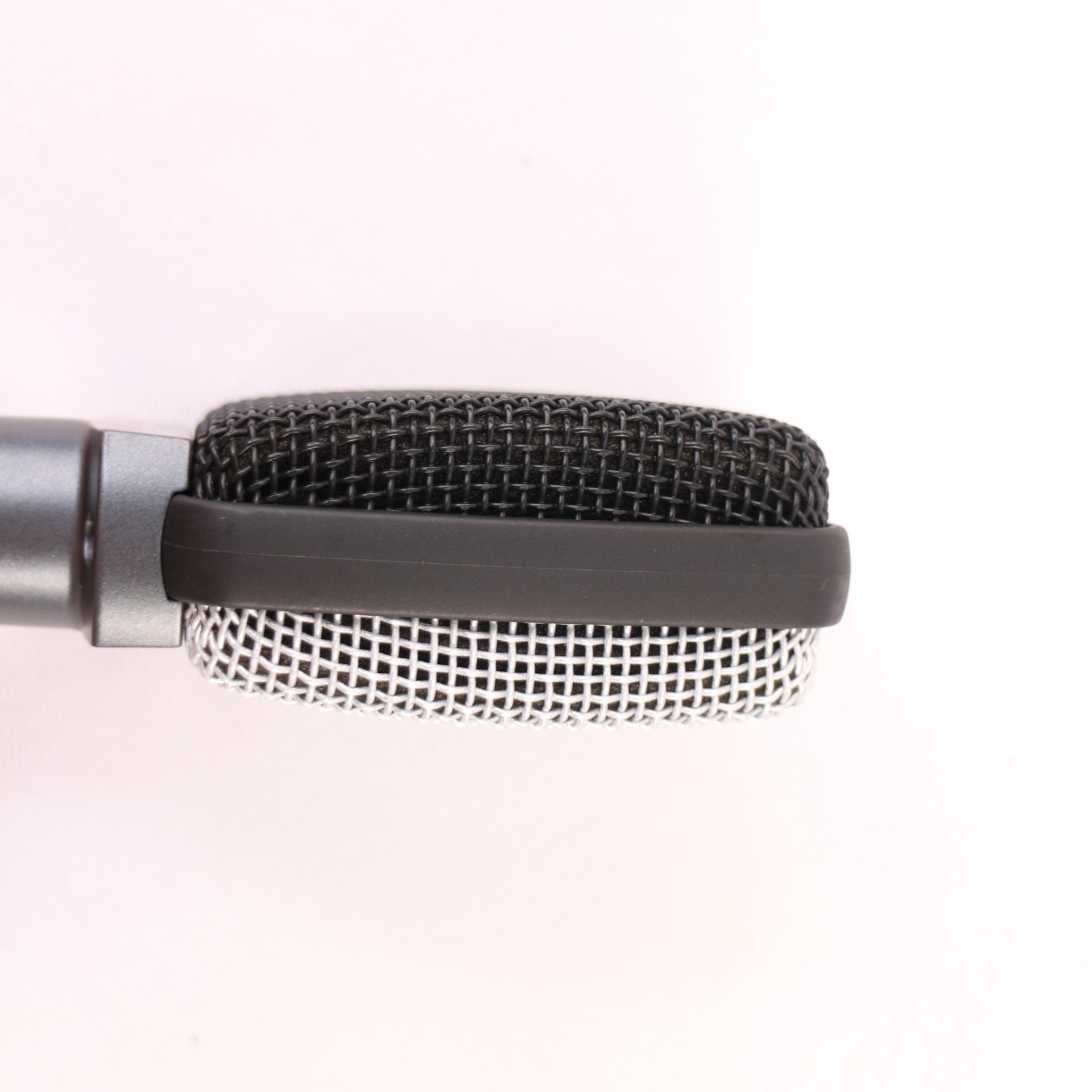Sennheiser e609 Silver Dynamic Super-Cardioid Microphone Tested Guitar Amplifier