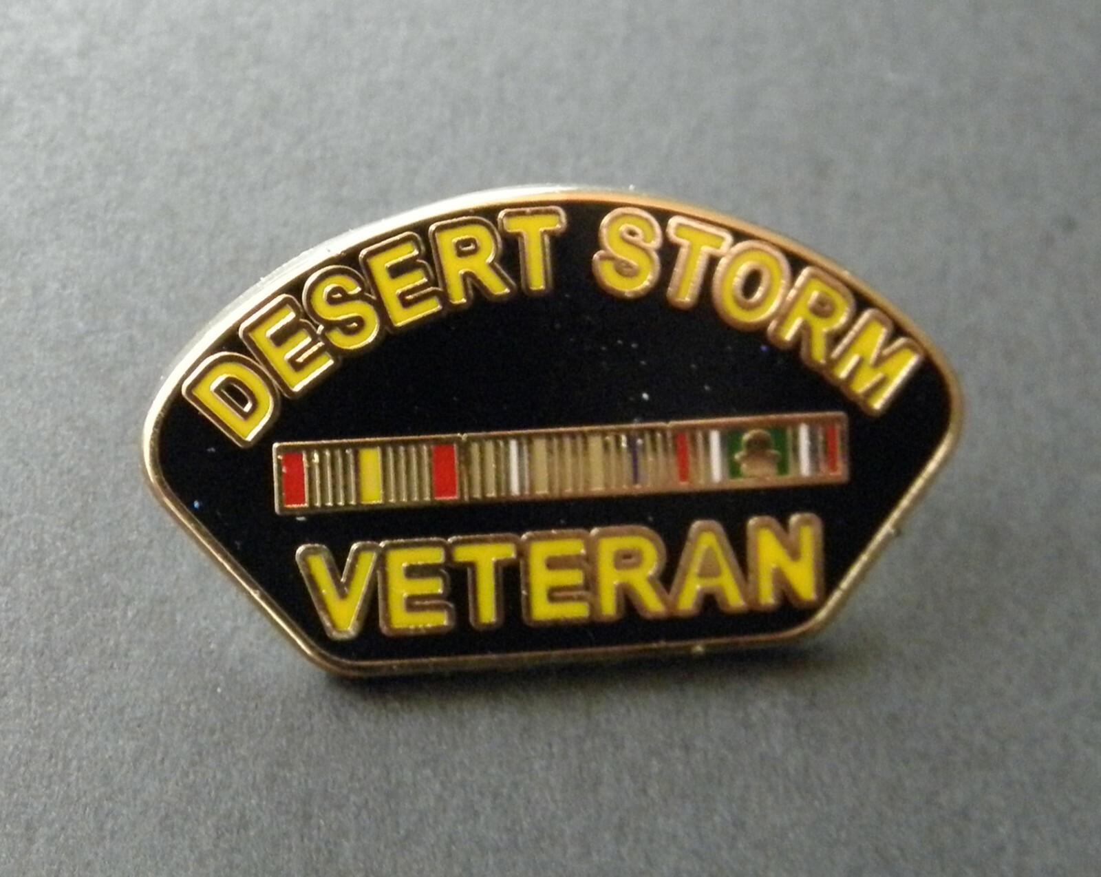 Desert Storm Gulf War Veteran USA Lapel Pin Badge 1.25 inches