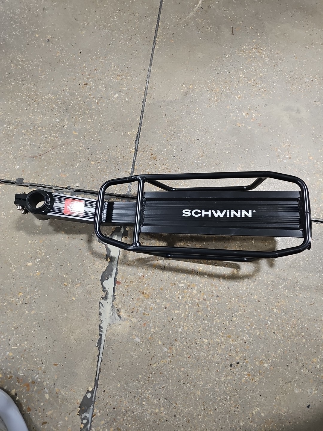 Schwinn Deluxe Alloy Rear Bicycle Rack Black 20 lbs Capacity Pannier Mounts