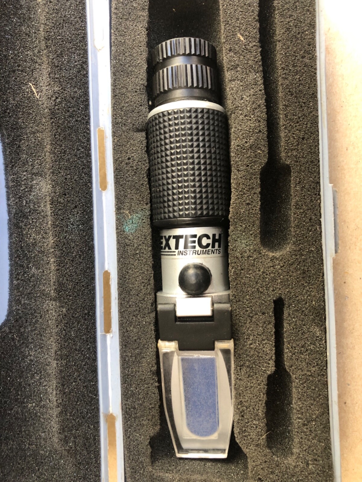 EXTECH Instruments Portable Retractometer RF40