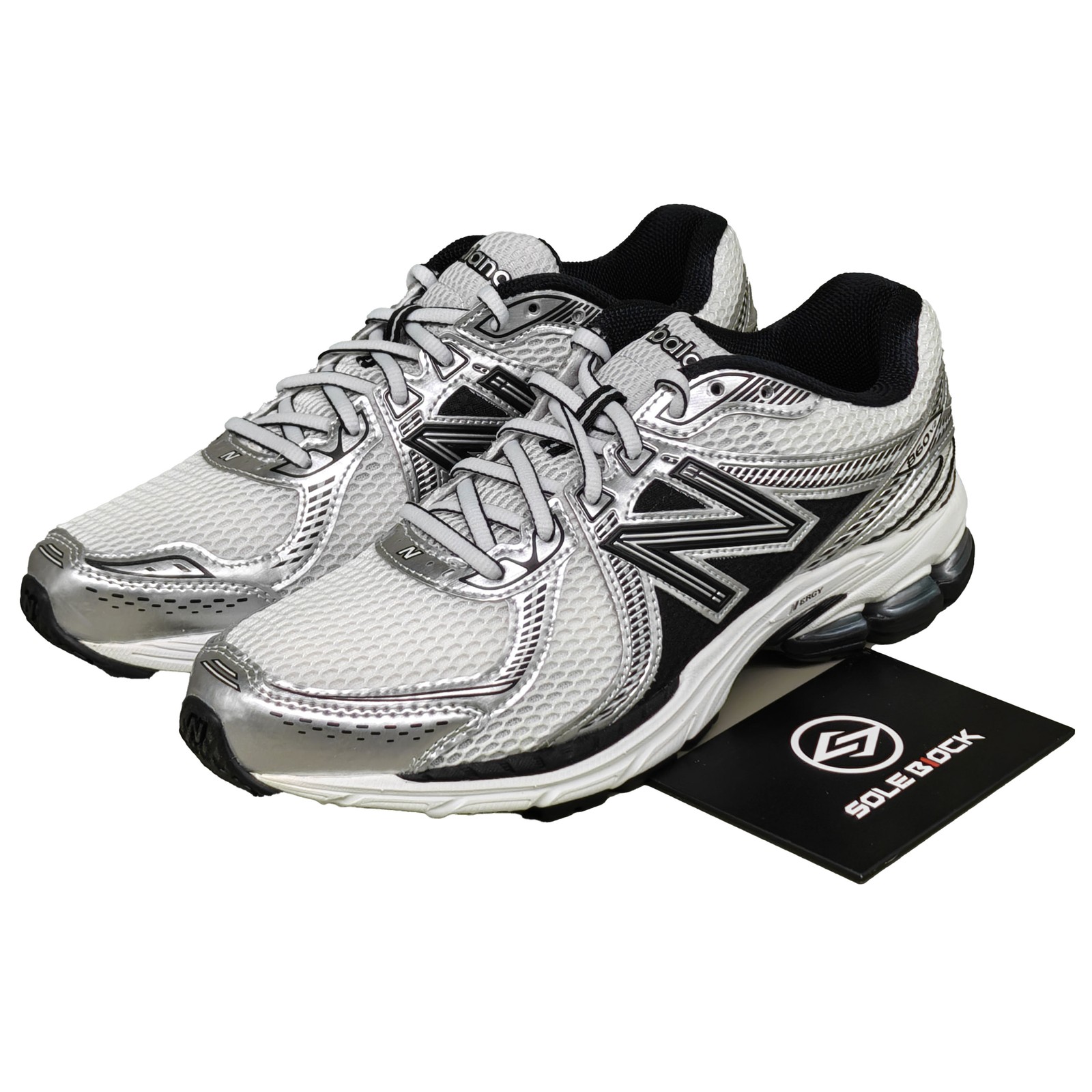 New Balance 860V2 Black White Silver ML860XD Unisex