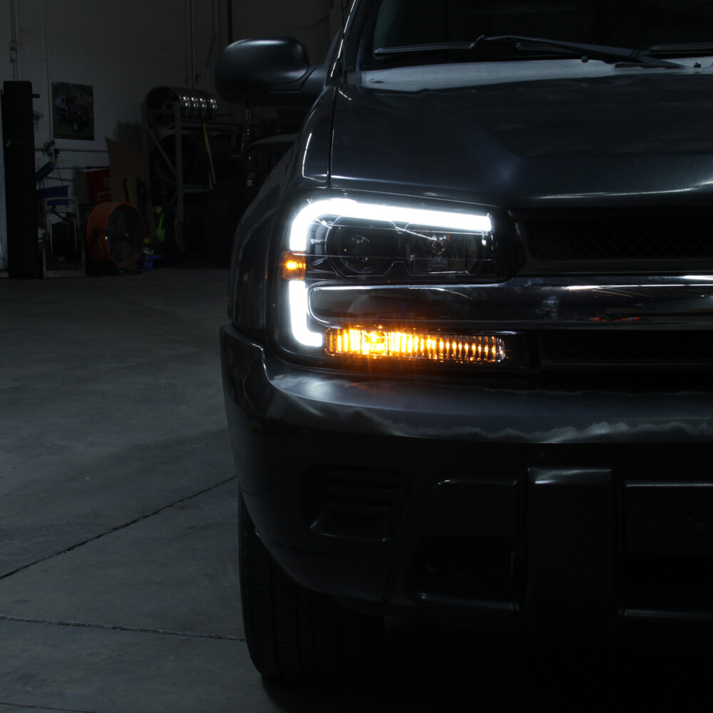 2002-2009 Chevy Trailblazer Black LED Tube Projector Headlights Pair Left+Right